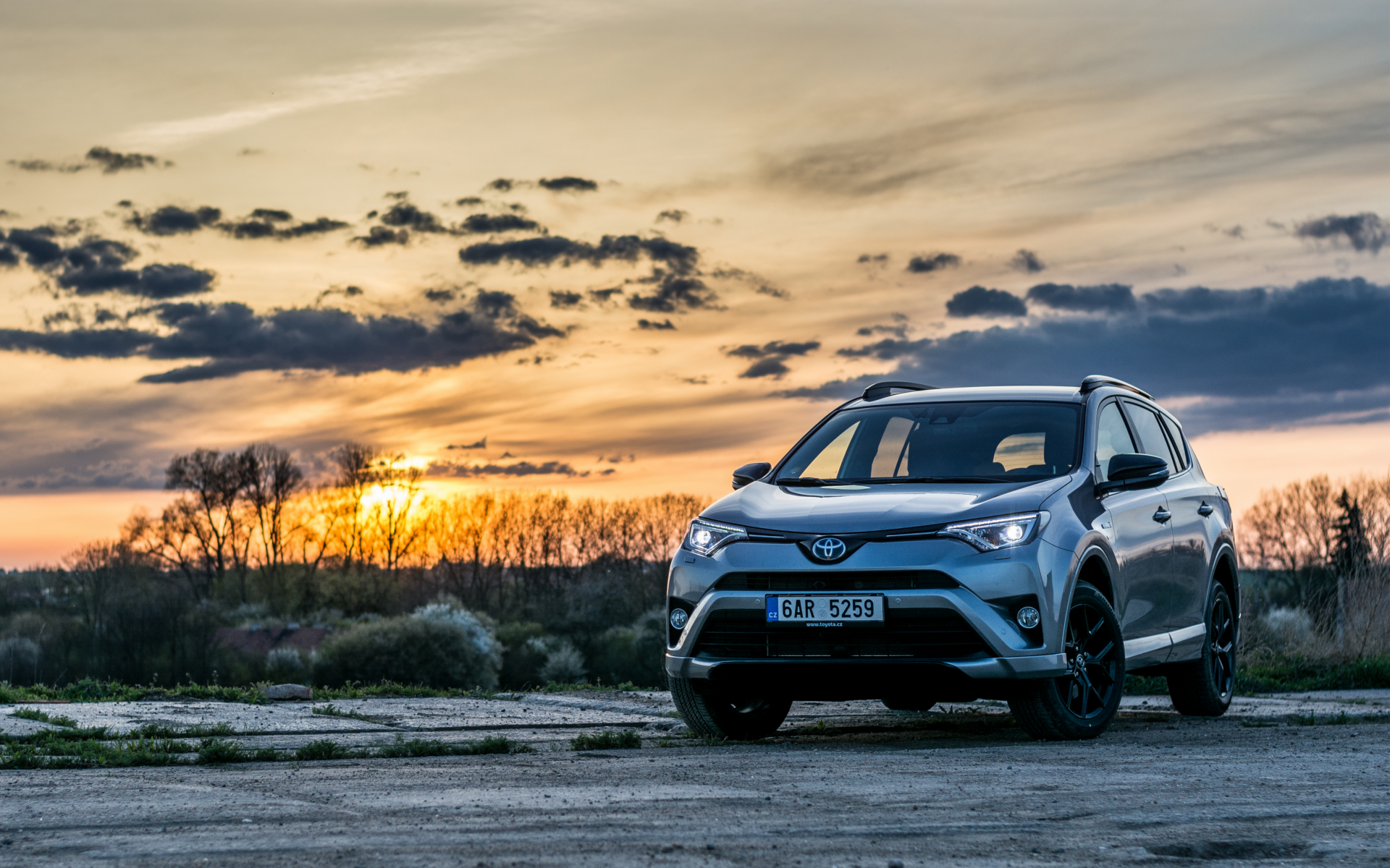 2018 Toyota Rav4 Hybrid The Best Compact Cuv Out There But 2019 Vehicles With The Best Safety Ratings
