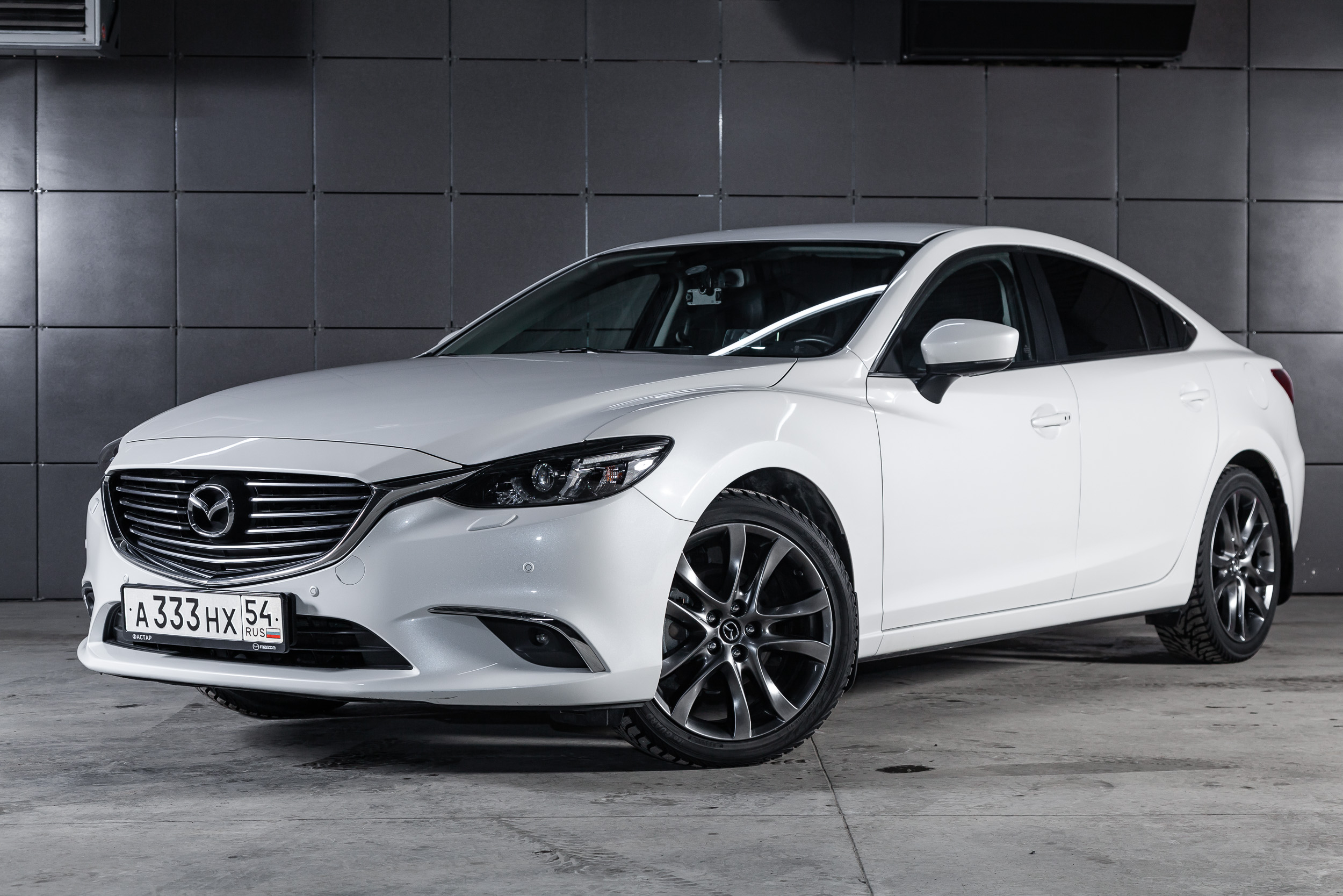 Inside The 19 Mazda 6 Mazda S Unsung Family Sedan Hero Autoversed
