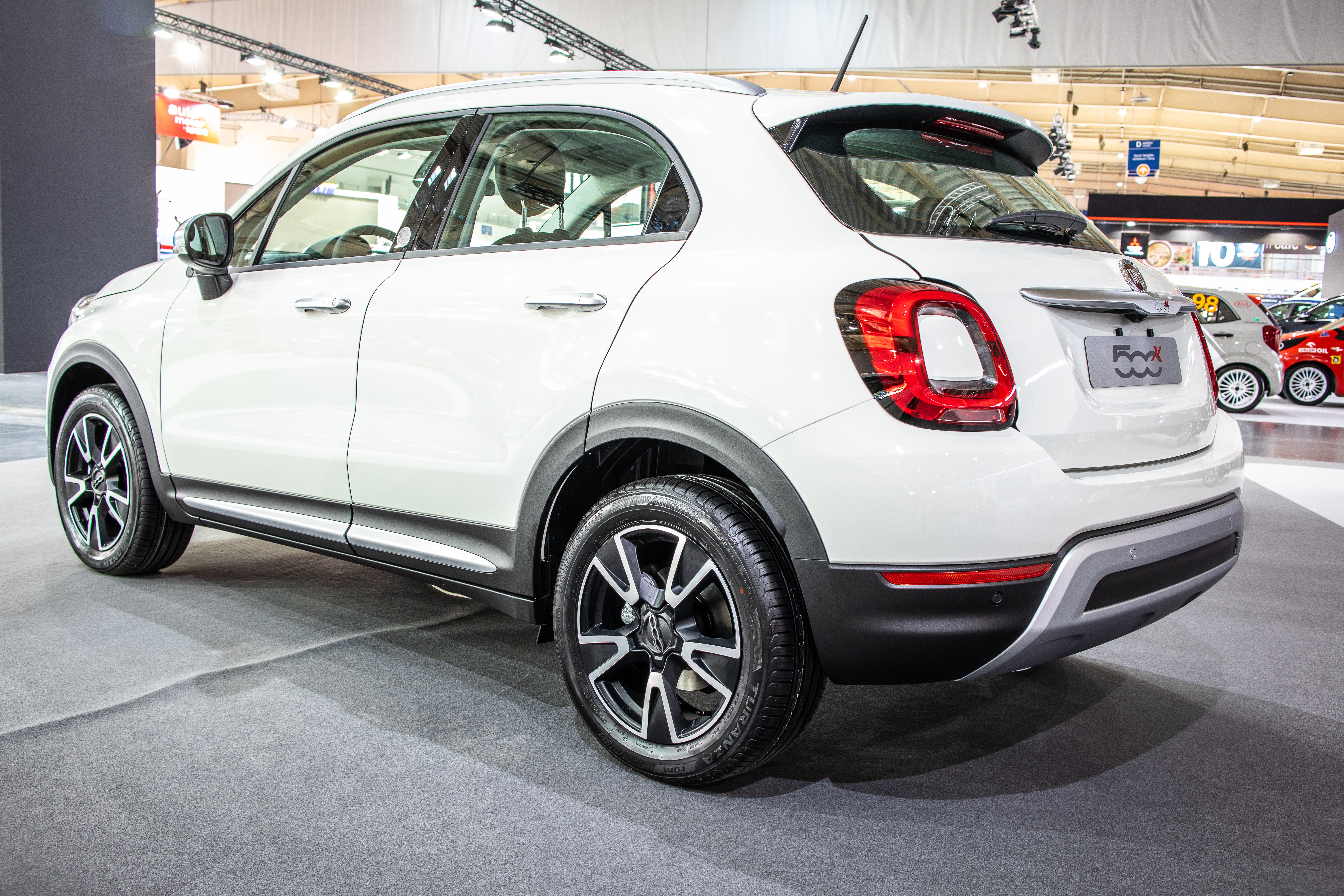 Inside The 19 Fiat 500x A Subcompact Built For City Life Autoversed